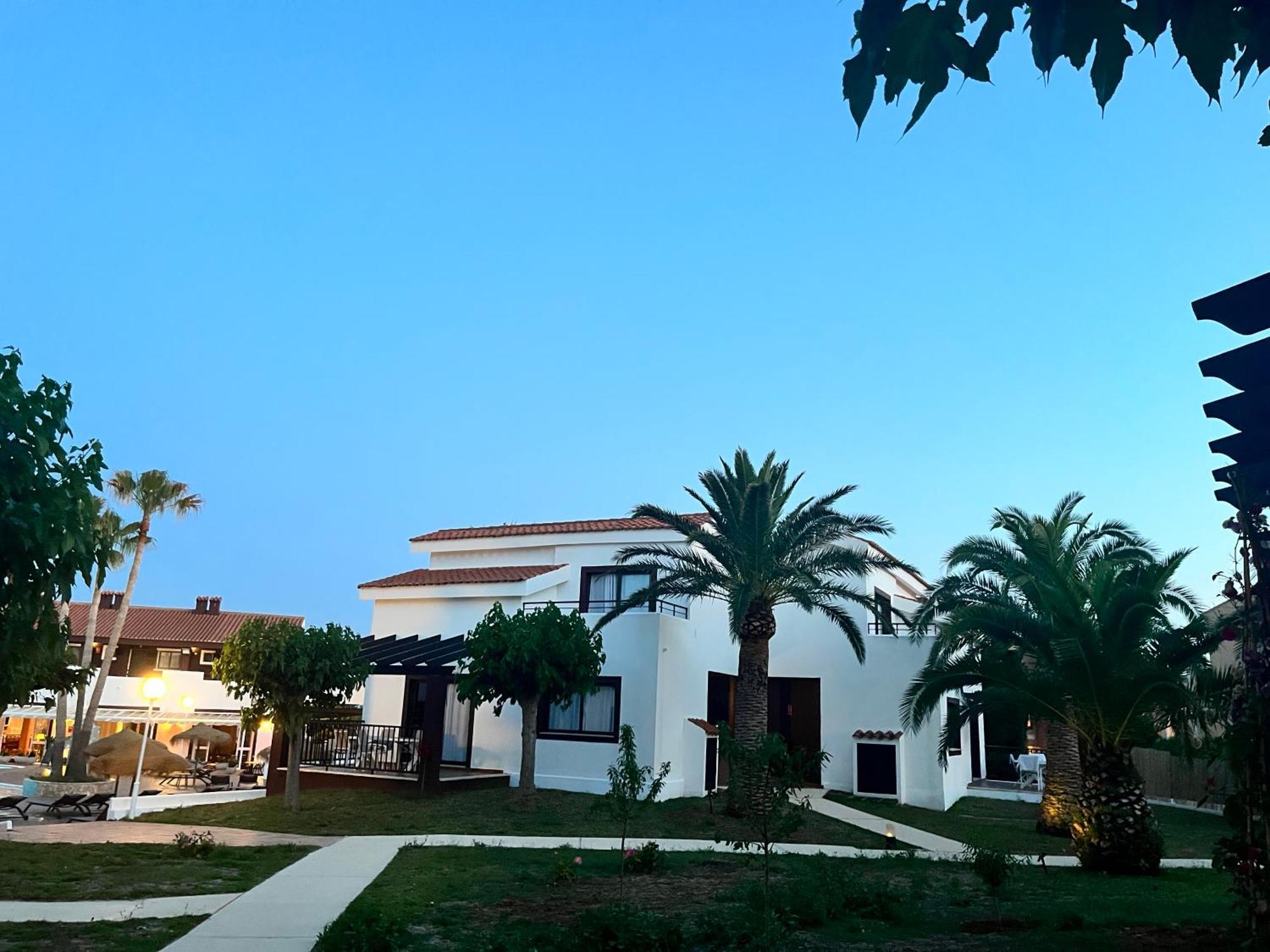 Nuramar Aparthotel Cala'N Bosch (Menorca) Exterior foto