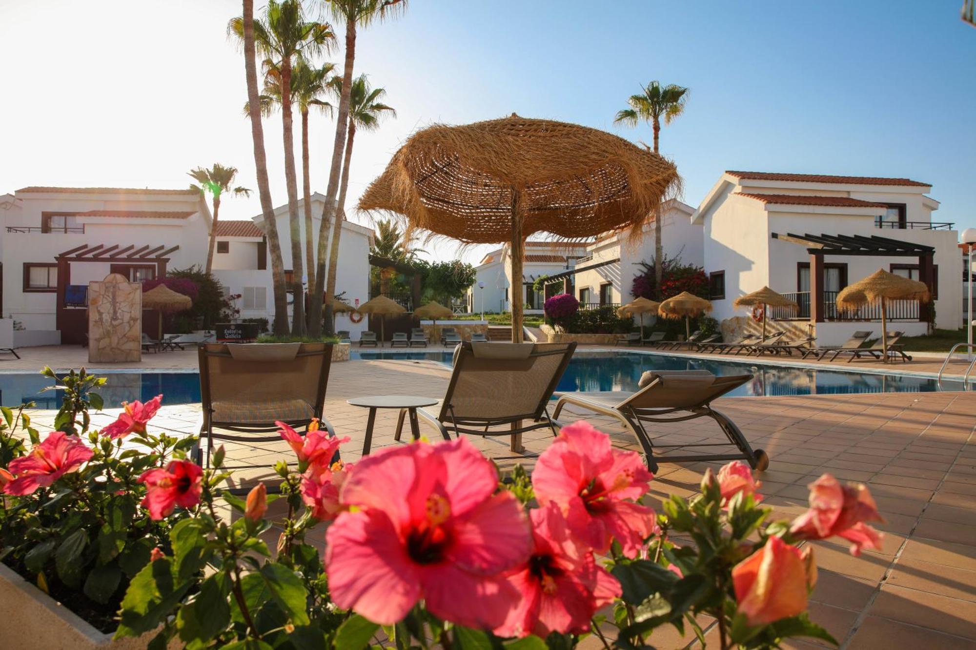 Nuramar Aparthotel Cala'N Bosch (Menorca) Exterior foto